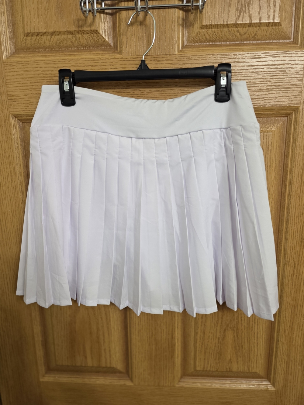 Women's White Pleated Mini Skirt — Classic Tennis-Inspired Style